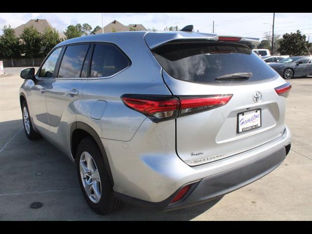 2023 Toyota Highlander LE