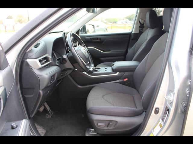 2023 Toyota Highlander LE