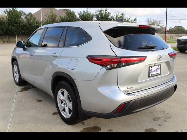 2023 Toyota Highlander LE