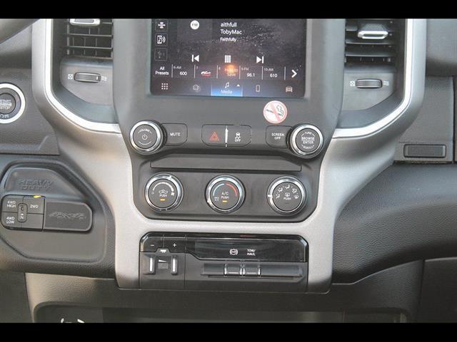2024 Ram 3500 Big Horn Crew Cab 4x4 8' Box