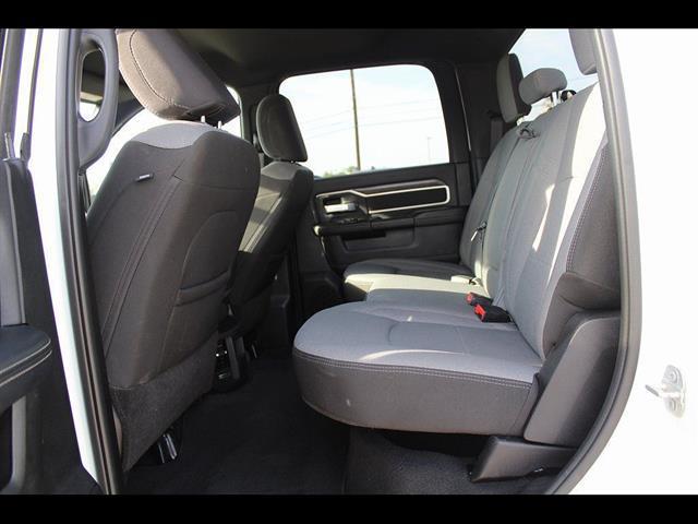 2024 Ram 3500 Big Horn Crew Cab 4x4 8' Box