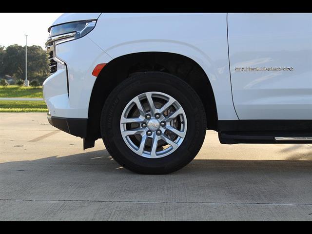 2023 Chevrolet Suburban 2WD LT