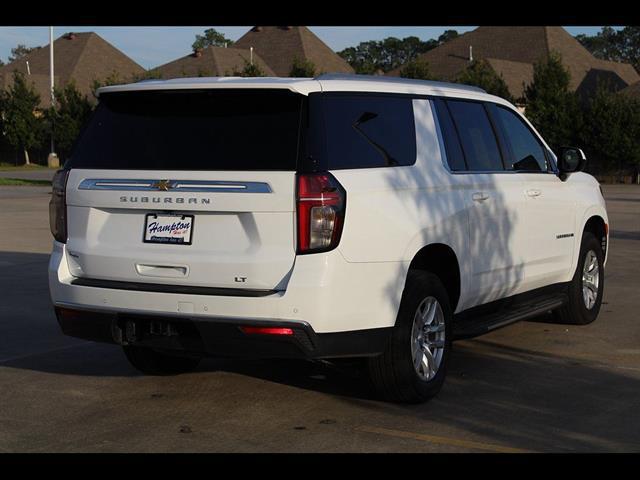2023 Chevrolet Suburban 2WD LT
