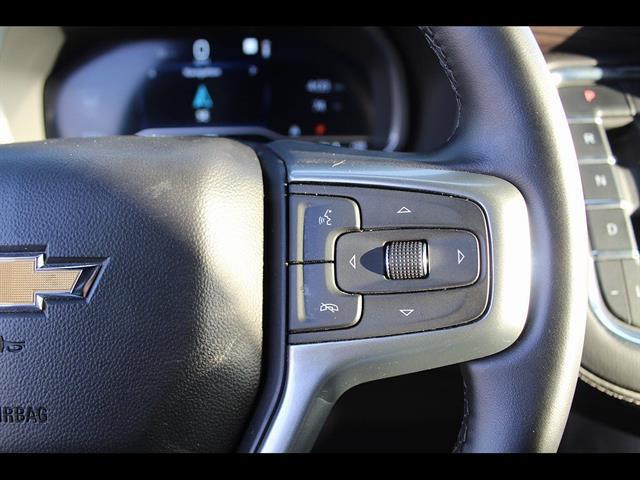 2023 Chevrolet Suburban 2WD LT