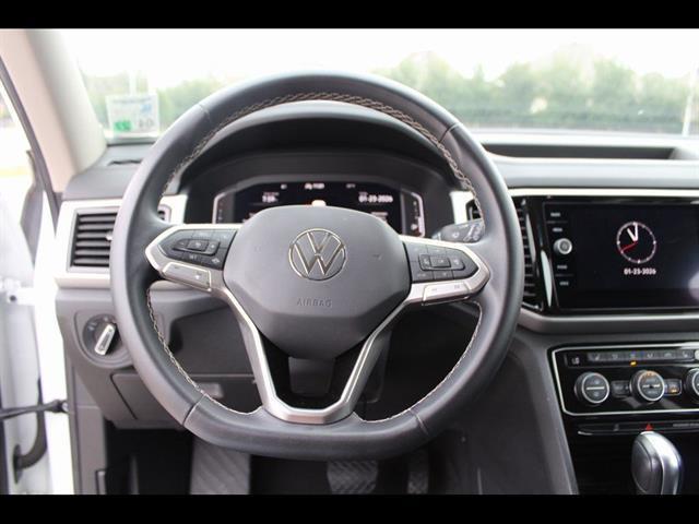 2022 Volkswagen Atlas 3.6L V6 SE w/Technology
