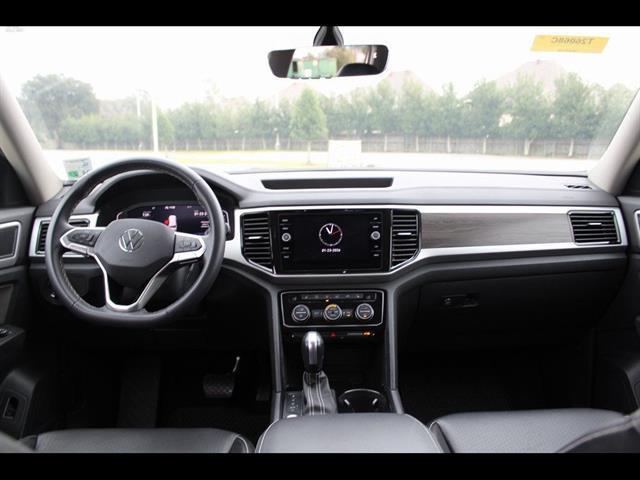 2022 Volkswagen Atlas 3.6L V6 SE w/Technology