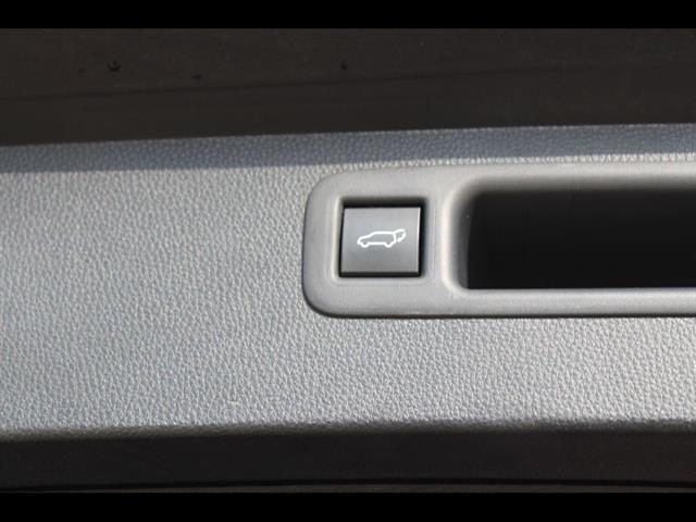 2023 Toyota Highlander Hybrid LE