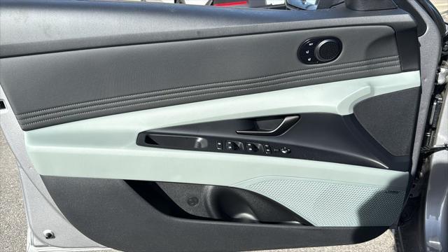 2026 Hyundai Elantra Hybrid Limited
