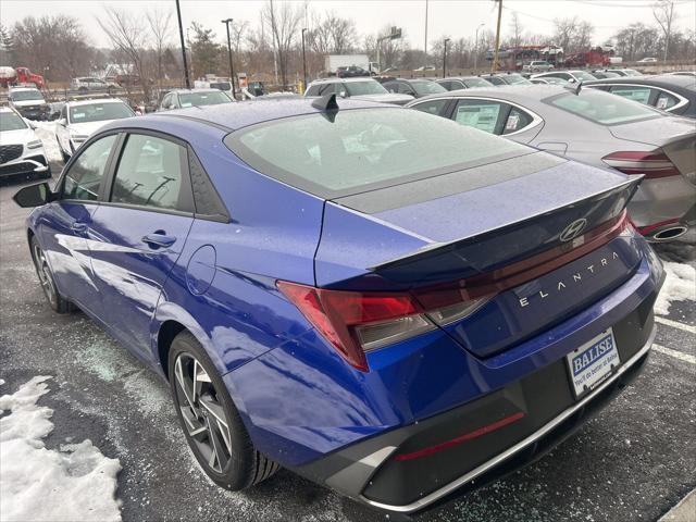 2025 Hyundai Elantra SEL Sport