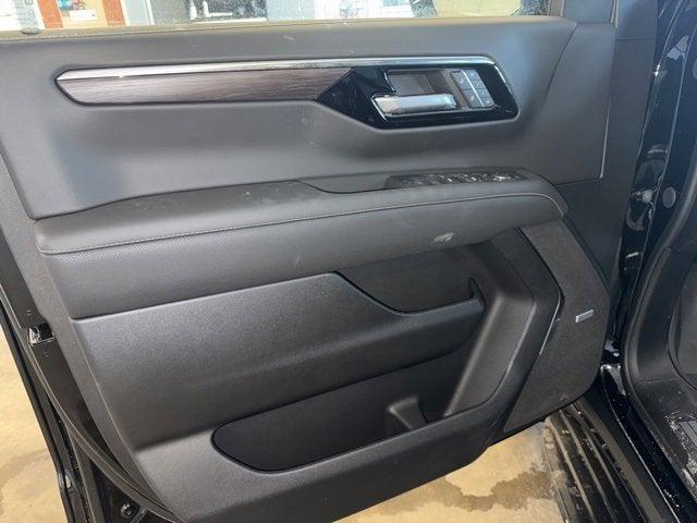 2026 Chevrolet Suburban Premier, 4WD