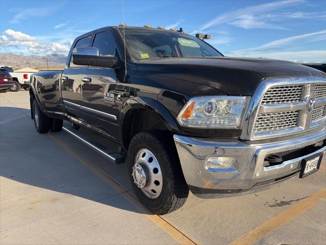 2017 RAM 3500 Laramie Crew Cab 4x4 8 Box 2017 RAM 3500 Laramie Crew Cab 4x4 8 Box