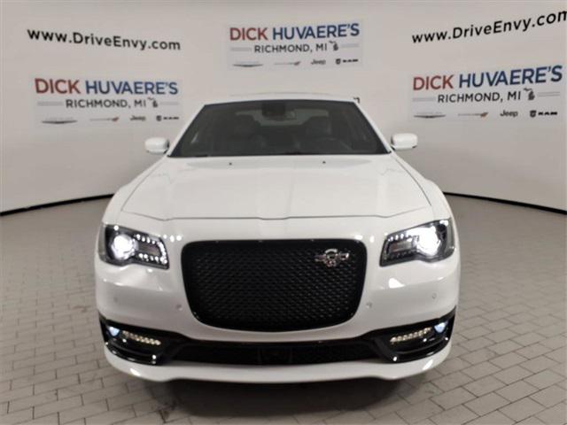 2023 Chrysler 300 300C