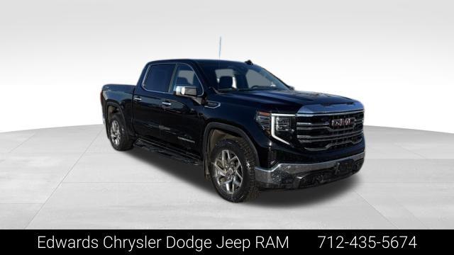 2022 GMC Sierra 1500 4WD Crew Cab Short Box SLT