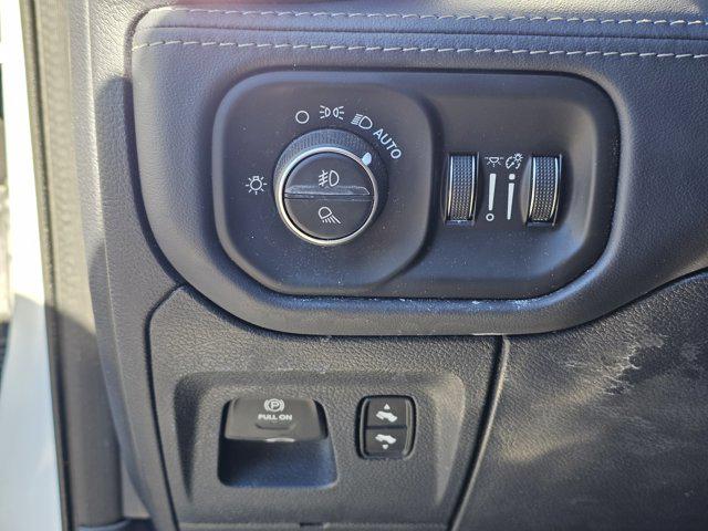 2022 Ram 1500 Limited Crew Cab 4x4 57 Box