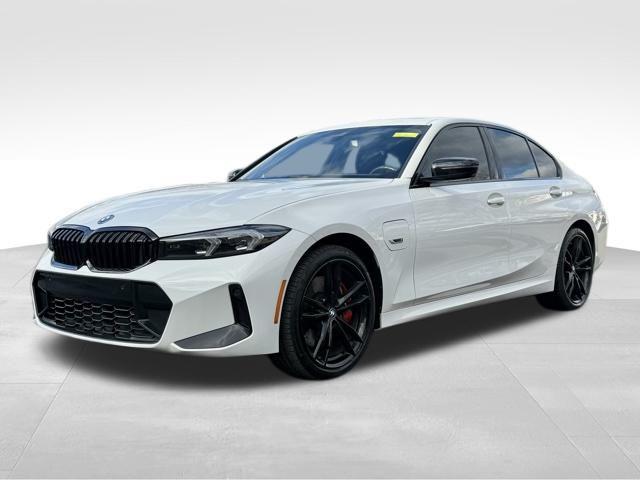 2023 BMW 3 Series 330e xDrive Sedan