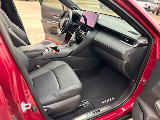 2024 Toyota Venza XLE