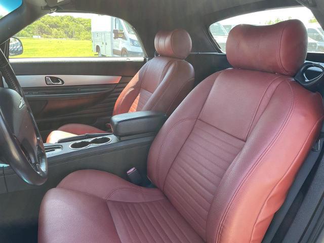 2005 Ford Thunderbird Base