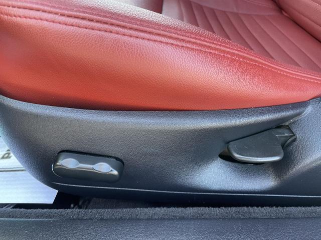 2005 Ford Thunderbird Base