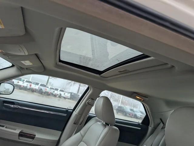 2005 Chrysler 300C Base 2005 Chrysler 300C Base