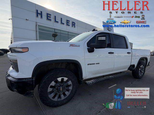 2024 Chevrolet Silverado 2500HD 4WD Crew Cab Standard Bed Custom