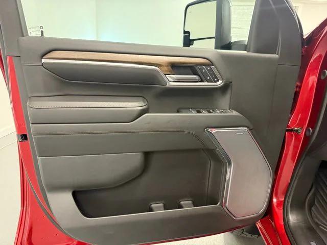 2024 Chevrolet Silverado 2500HD 4WD Crew Cab Standard Bed High Country