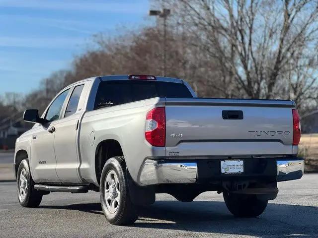 2017 Toyota Tundra SR5 5.7L V8