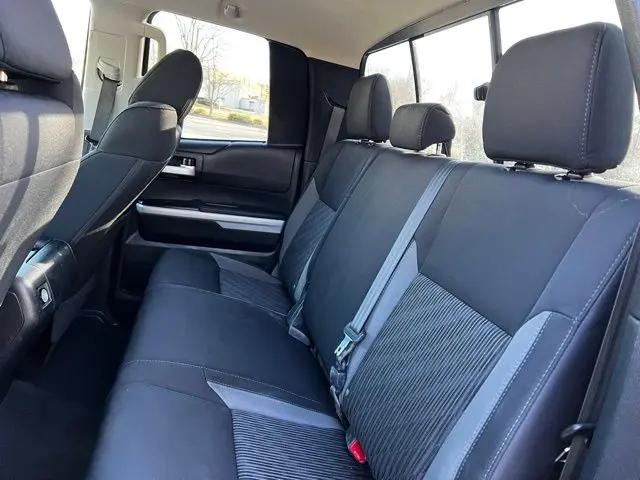 2017 Toyota Tundra SR5 5.7L V8