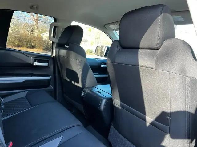2017 Toyota Tundra SR5 5.7L V8