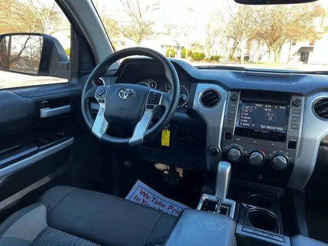 2017 Toyota Tundra SR5 5.7L V8