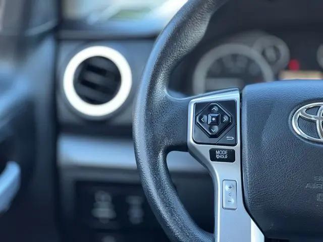 2017 Toyota Tundra SR5 5.7L V8
