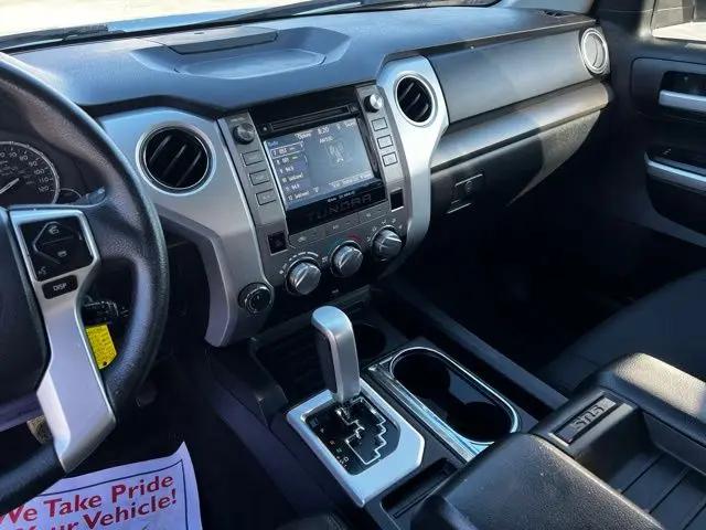 2017 Toyota Tundra SR5 5.7L V8