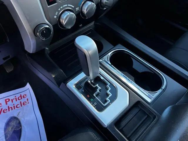 2017 Toyota Tundra SR5 5.7L V8