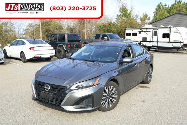 2023 Nissan Altima SV FWD