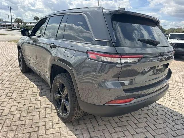 2026 Jeep Grand Cherokee Limited 4x2