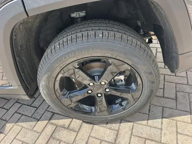 2026 Jeep Grand Cherokee Limited 4x2