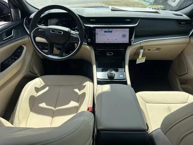 2026 Jeep Grand Cherokee Limited 4x2
