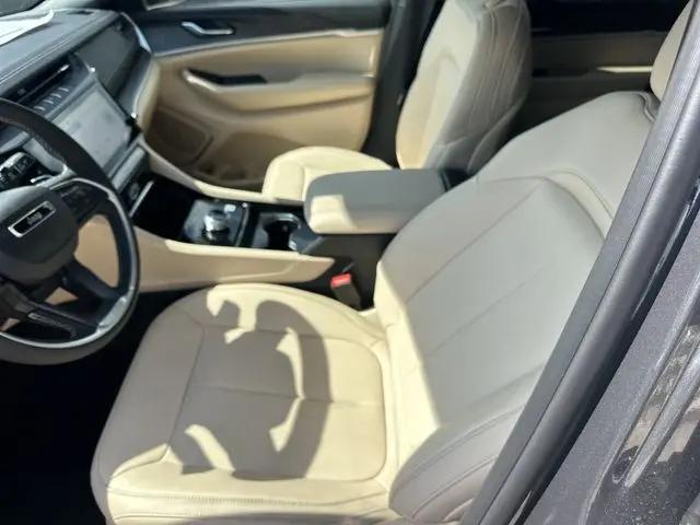 2026 Jeep Grand Cherokee Limited 4x2