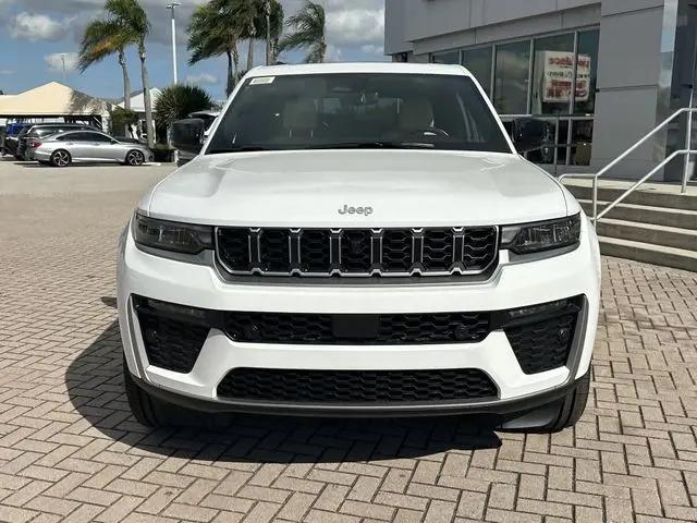 2026 Jeep Grand Cherokee Limited 4x2