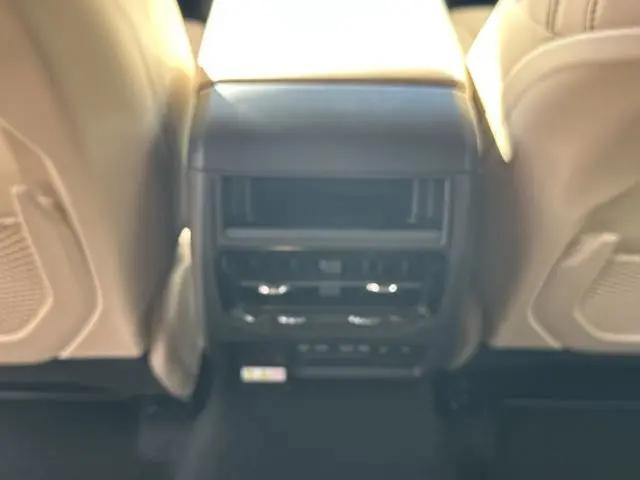 2026 Jeep Grand Cherokee Limited 4x2