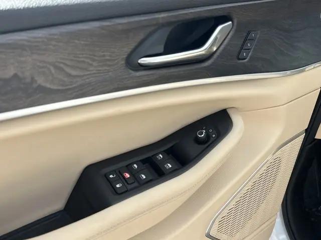 2026 Jeep Grand Cherokee Limited 4x2