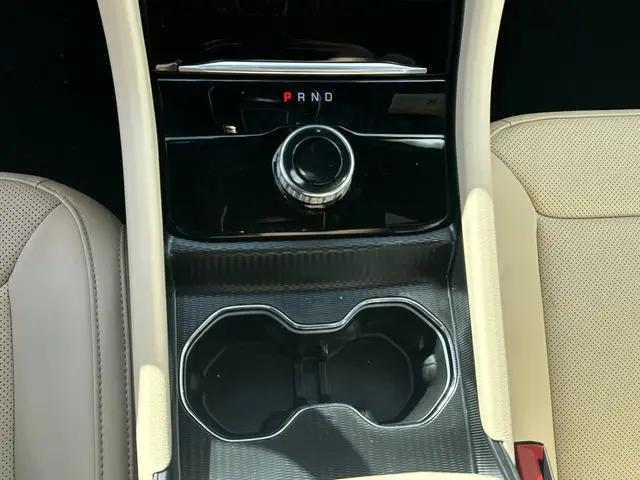 2026 Jeep Grand Cherokee Limited 4x2