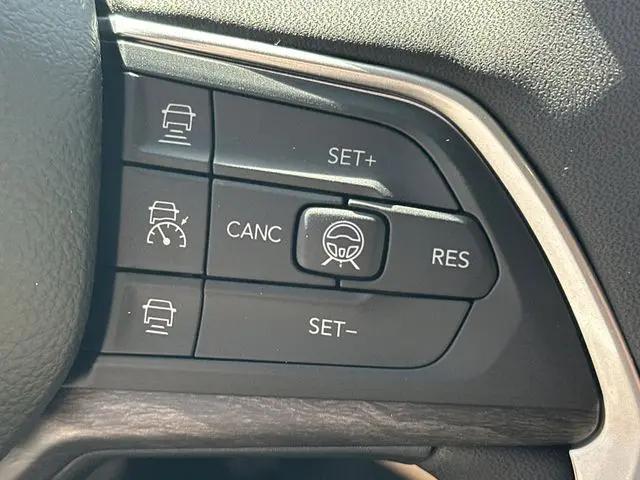 2026 Jeep Grand Cherokee Limited 4x2
