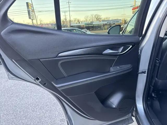 2023 Buick Envision Essence FWD