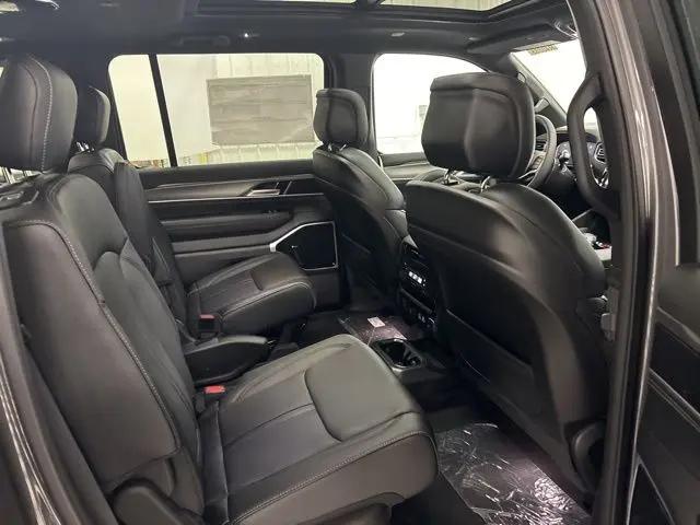 2026 Jeep Grand Wagoneer Limited Altitude 4x4
