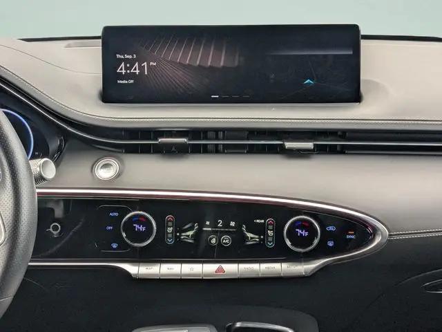 2025 Genesis GV70 2.5T AWD