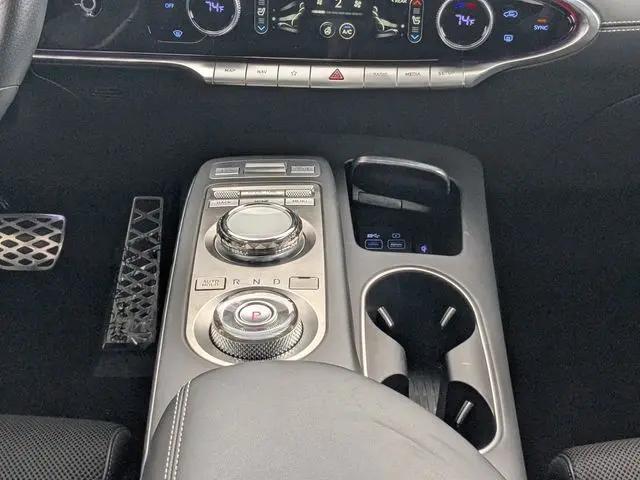 2025 Genesis GV70 2.5T AWD