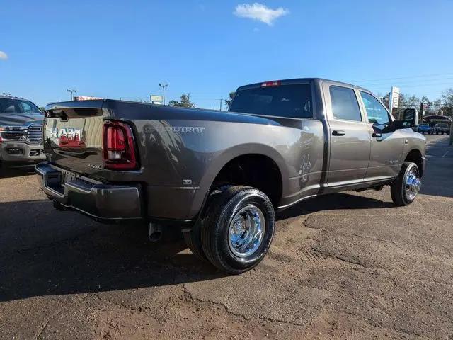 2026 Ram 3500 Big Horn Crew Cab 4x4 8' Box