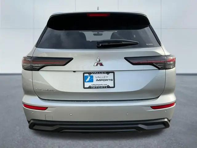 2026 Mitsubishi Outlander ES 2.5 S-AWC