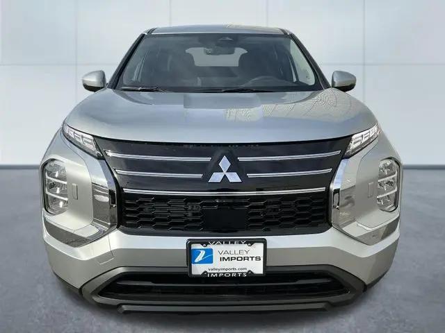 2026 Mitsubishi Outlander ES 2.5 S-AWC
