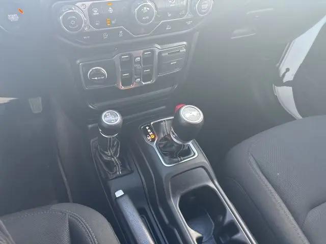 2022 Jeep Wrangler Unlimited Sahara 4x4